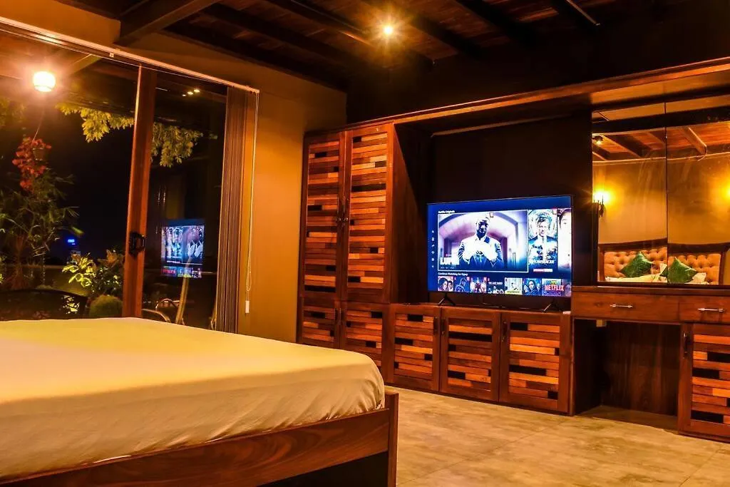 Luxury Transit Villa Negombo